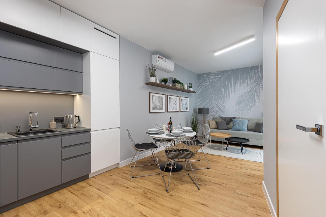 Ecru Luxurious Apartment In Port Praski With Balcony Wwa35 ワルシャワ エクステリア 写真